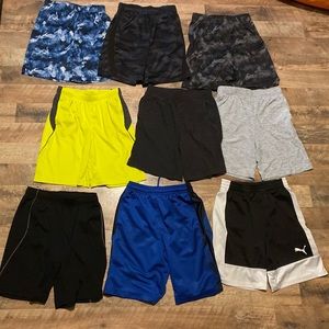 9 pairs of boys athletic shorts, size 10/12